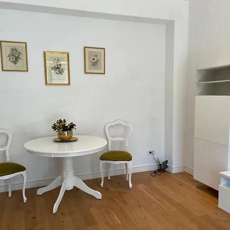 Casa Nu Mai E Valabila Bucareste
